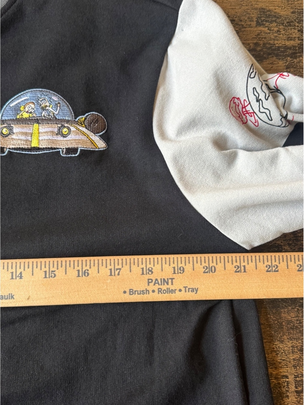 Rick and Morty licensed, black body/grey sleeves(0154) - Picture 3 of 5